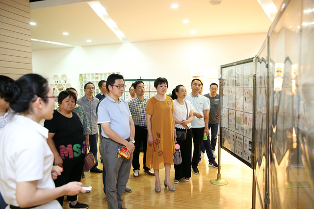 观影展2.jpg