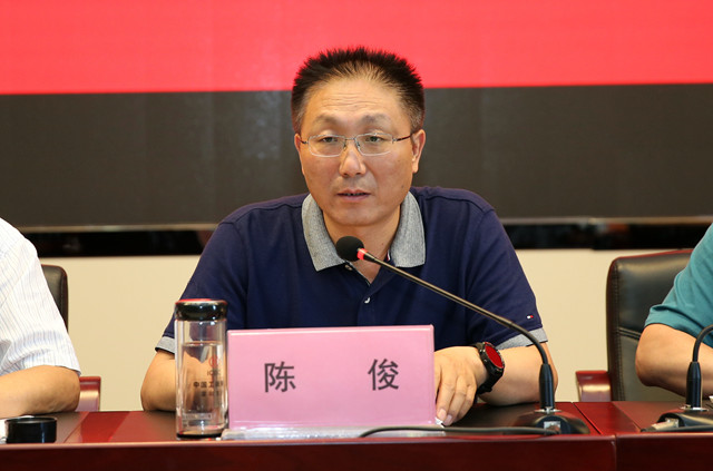 行动2.jpg