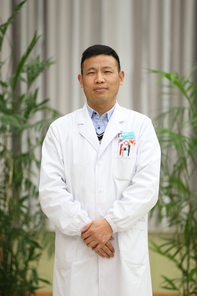 殷康彬 副主任医师fuben.jpg