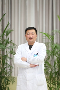 方志宏_副本.jpg