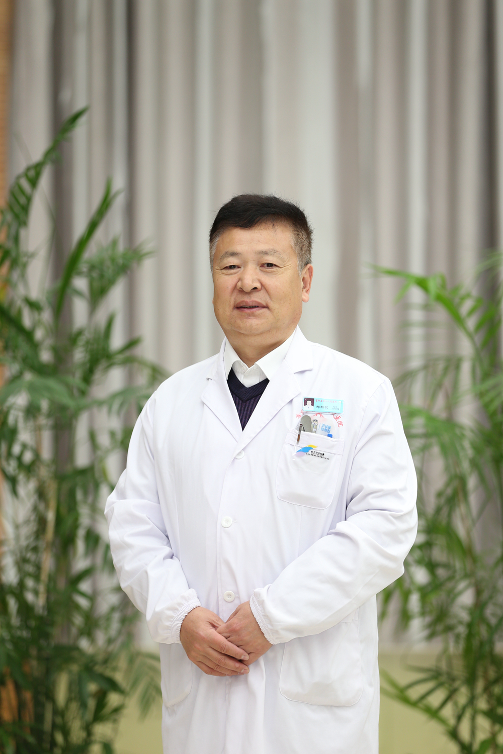 郑新权_副本.jpg