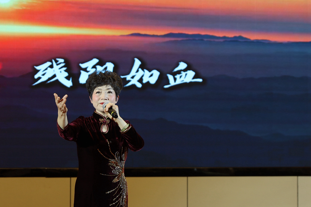 11京剧《娄山关》副本.jpg