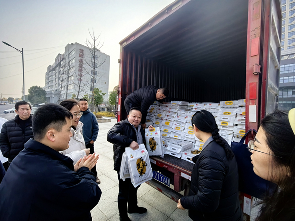 霍邱县人民医院采购特色再生稻米,助力乡村振兴