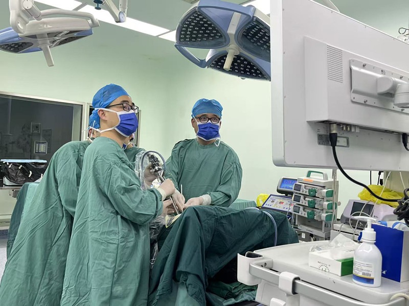 【对接长三角】沪上名医下沉霍邱 民众“家门口”享国家级诊疗——李鹤成名医工作室2025年度活动圆满收官@2026年首期预约启动！