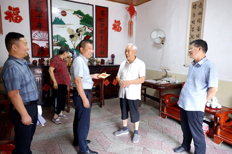 【“七一”系列活动报道】霍邱一院党委开展 